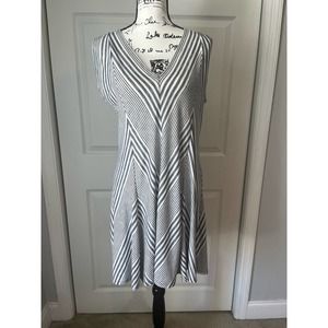 Max Studio Casual sleeveless dress Blue size Medium NWT